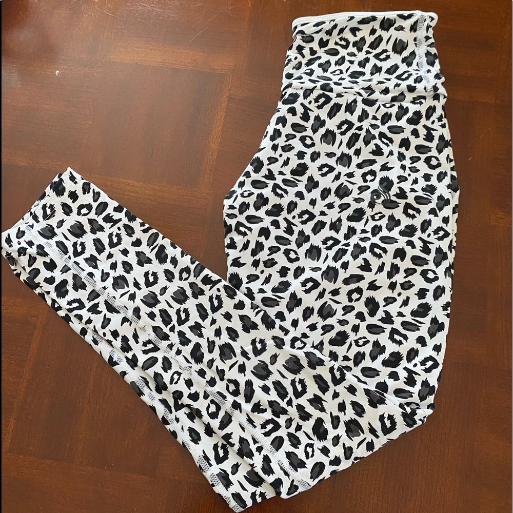 Ryderwear scrunch bum leggings